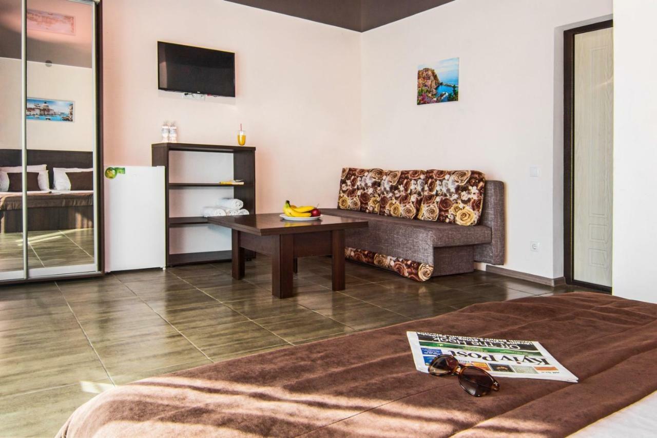 Marmaris Hotel Skadovsʼk Екстериор снимка